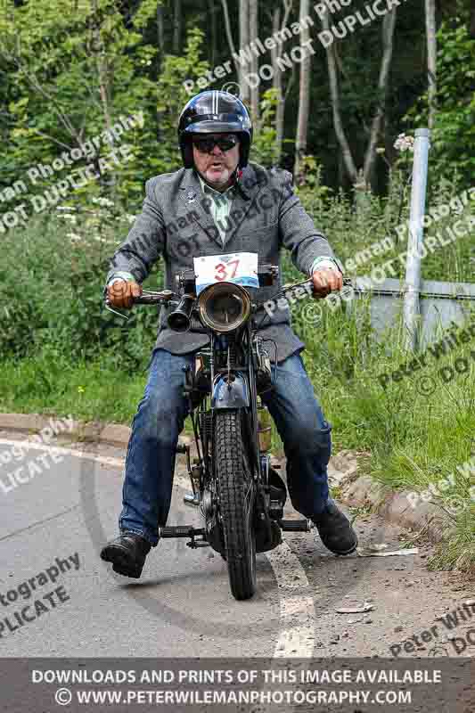 Vintage motorcycle club;eventdigitalimages;no limits trackdays;peter wileman photography;vintage motocycles;vmcc banbury run photographs